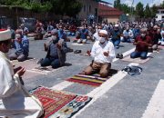 Kasabamızda 3. Cuma Namazı Yine Açık alanda Eda Edildi